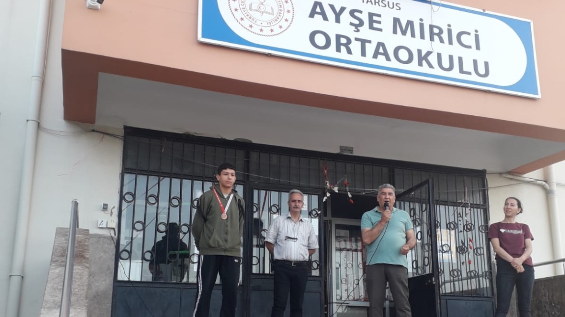 Okullar Arası Karakucak Güreş Müsabakası'nda iki dalda birincilik.